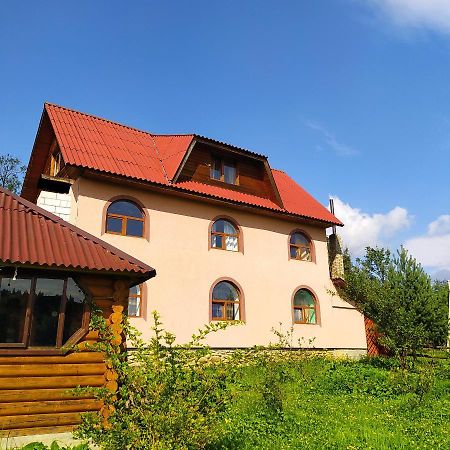 Мальва Leilighet Lazeshchyna Eksteriør bilde